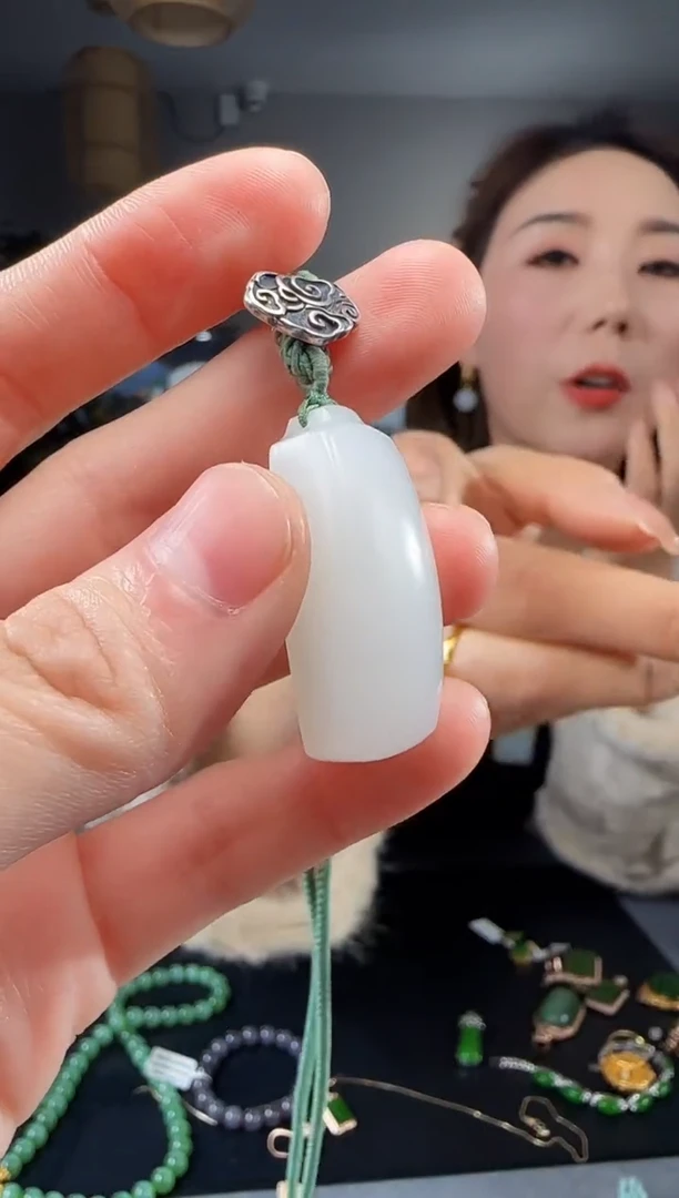 【闪购商品】和田玉吊坠(不含链)未镶嵌1