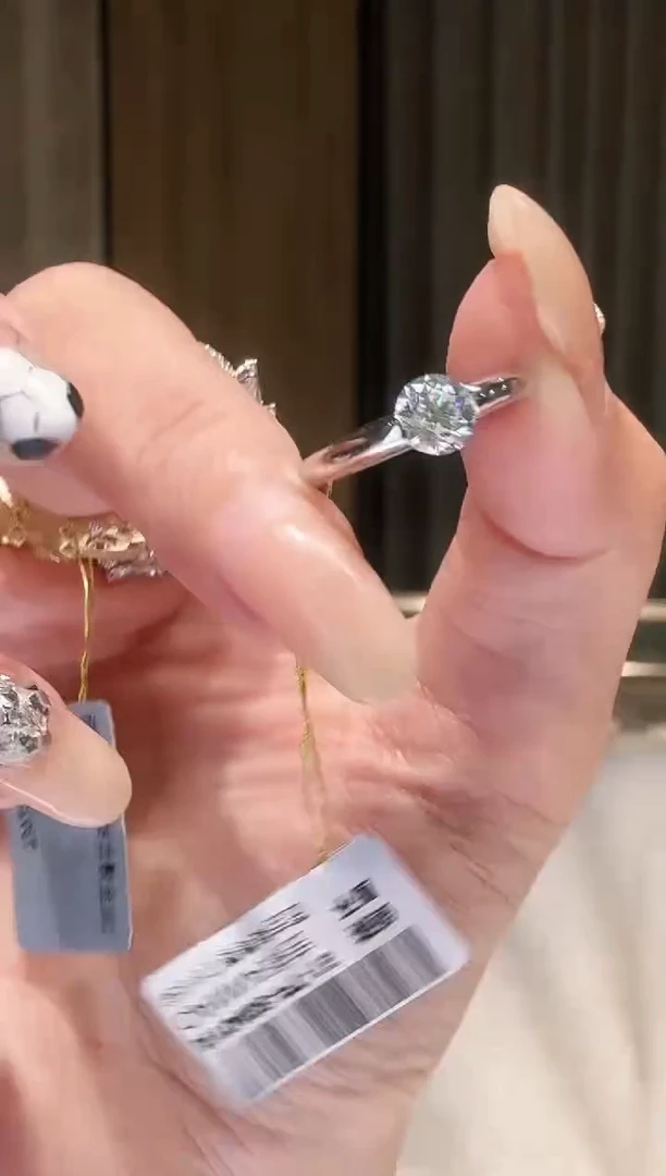 铂Pt950镶嵌戒指钻石AY0406-PT- 50分胖胖