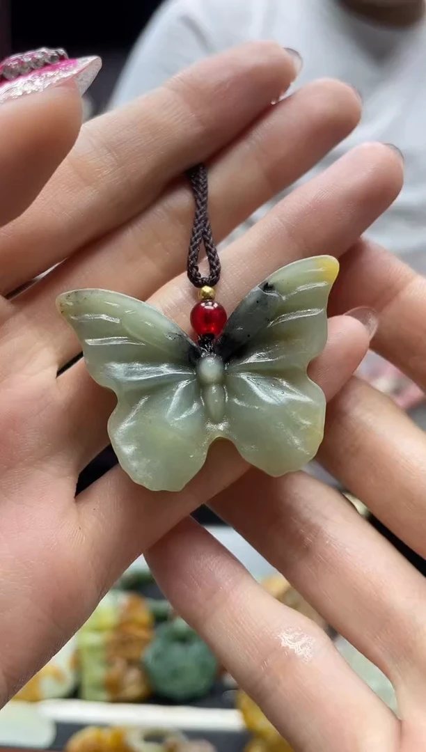 未镶嵌岫玉吊坠·