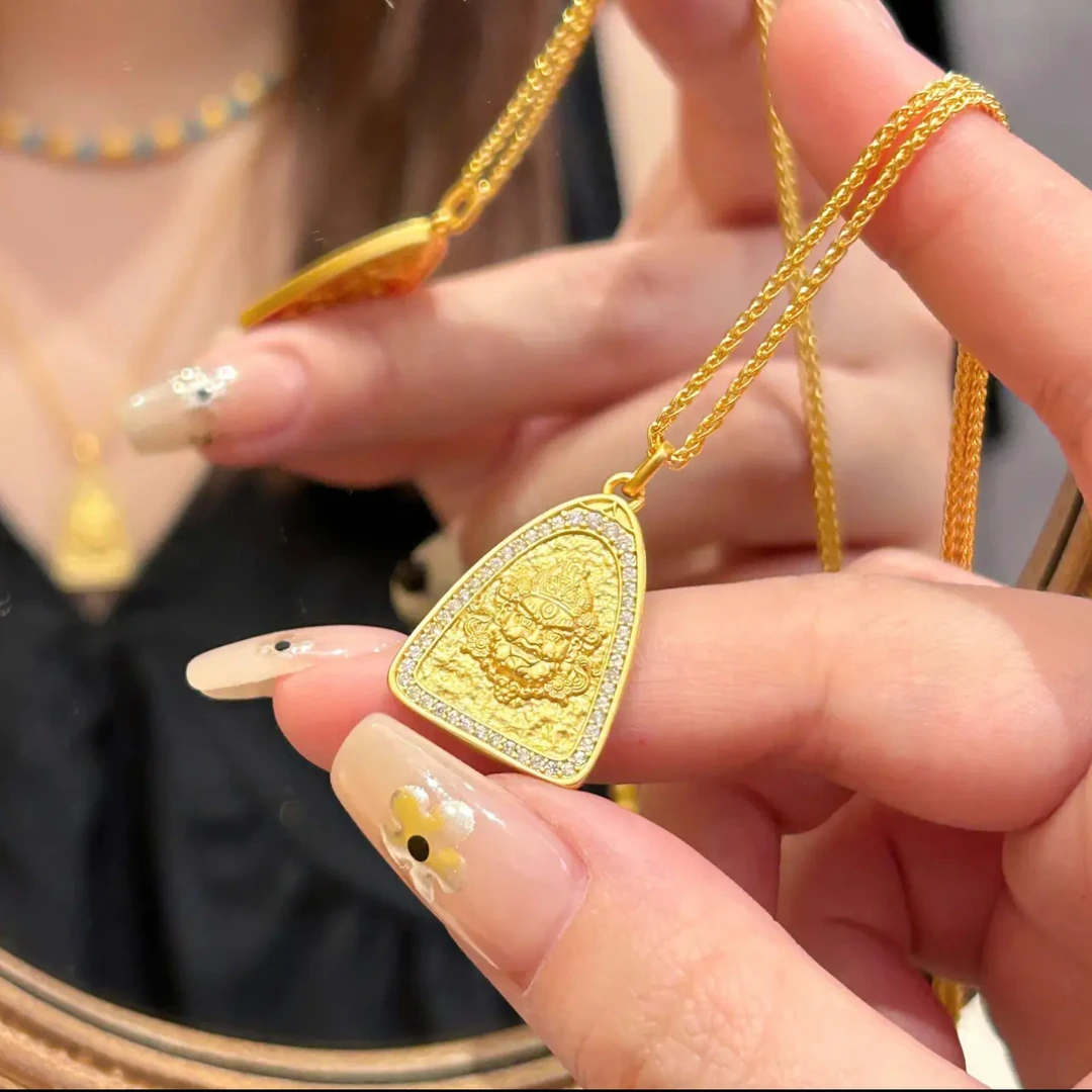 铜合金项链 新中式国潮点钻三角黄财神项链招财吊坠气质毛衣链