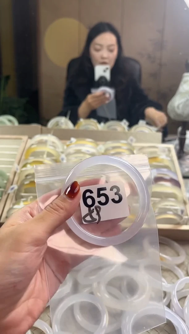 手镯玛瑙/玉髓未镶嵌653