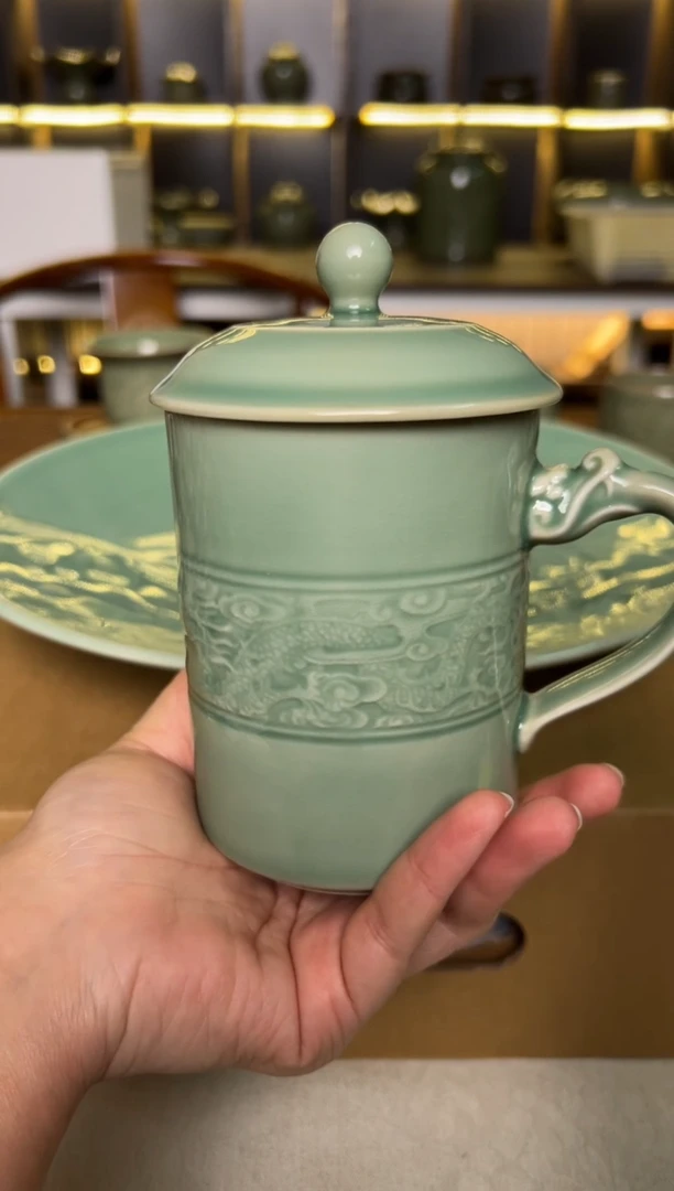 陶瓷耀州窑青釉双龙纹办公杯正品