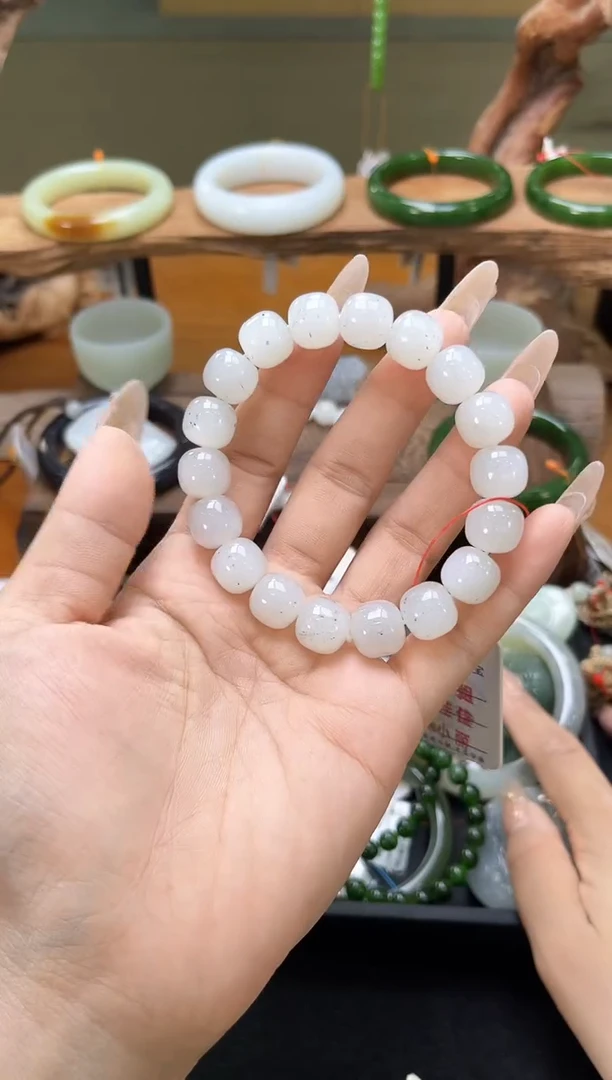 未镶嵌手串和田玉卡12黑山料  老型 9011654
