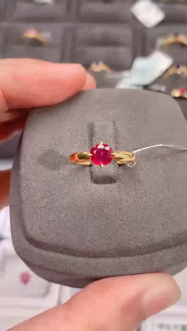 18K金镶嵌戒指红宝石0.82-18k金镶嵌天然无烧红宝石