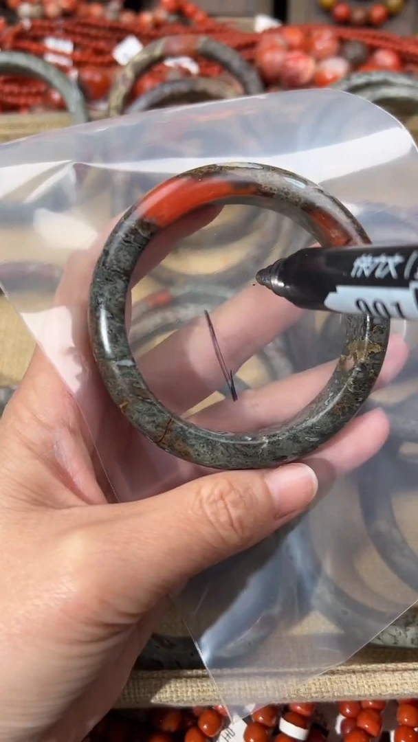 南红玛瑙手镯未镶嵌小**姐57