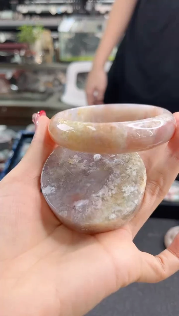 未镶嵌手镯石英质玉63圈口（不退不换）125451