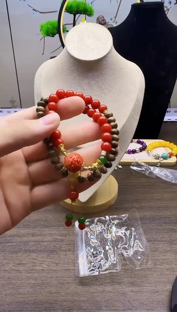 翡翠14K金镶嵌颈饰S109