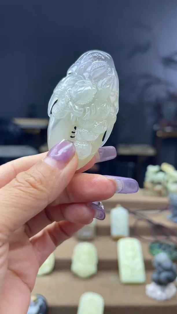 颈饰未镶嵌和田玉1