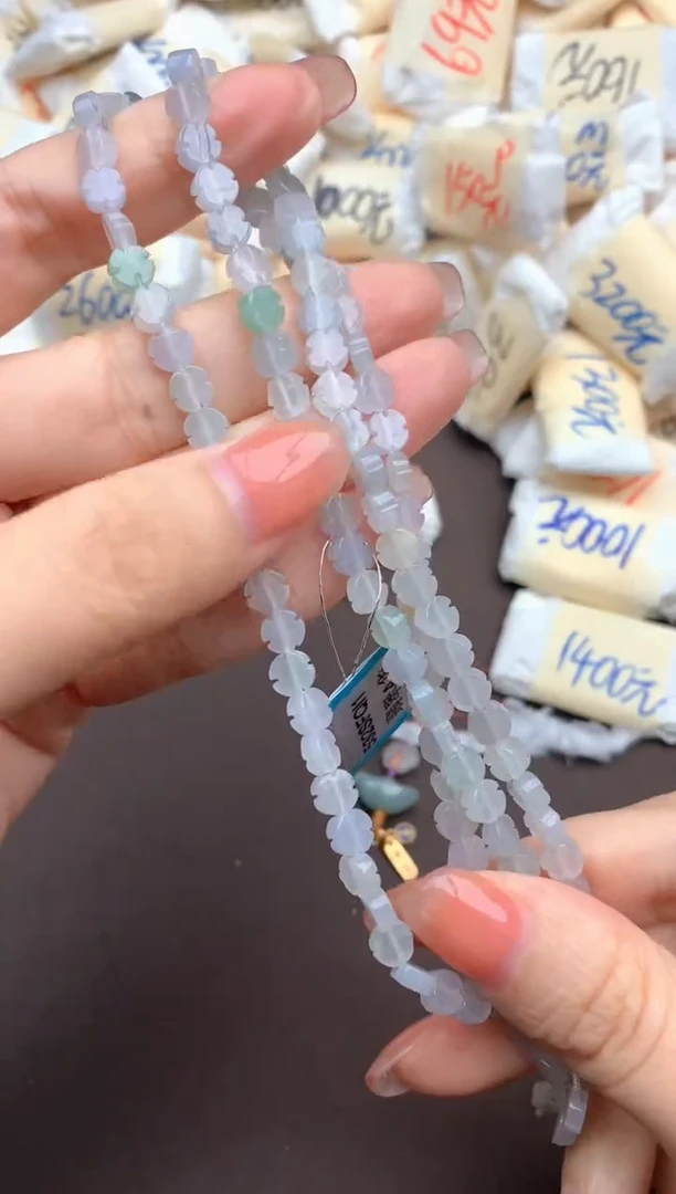 翡翠挂件未镶嵌一