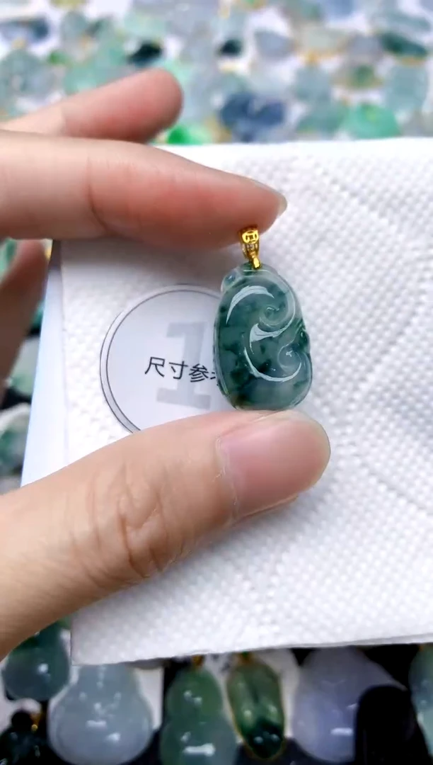 颈饰银S925镶嵌翡翠天然A货翡翠