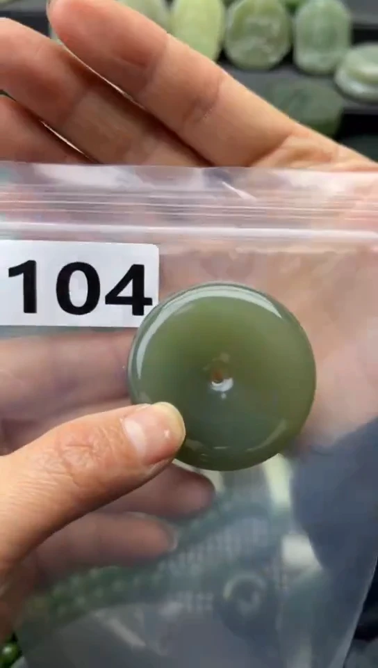 未镶嵌和田玉珠宝半成品牌子