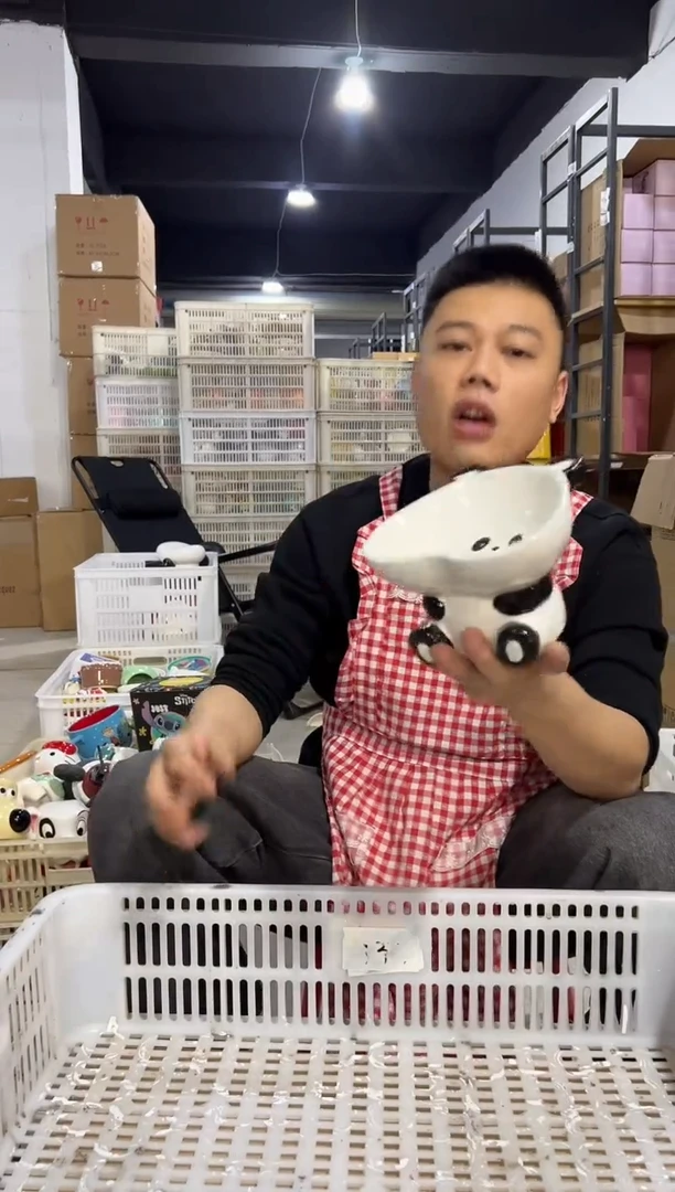 【闪购商品】杯陶瓷a款爱心熊猫狗粮碗