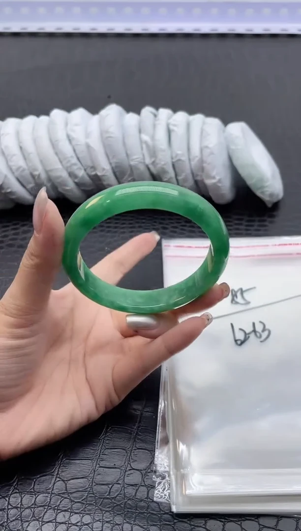 手镯所见即所得拍啥发啥85