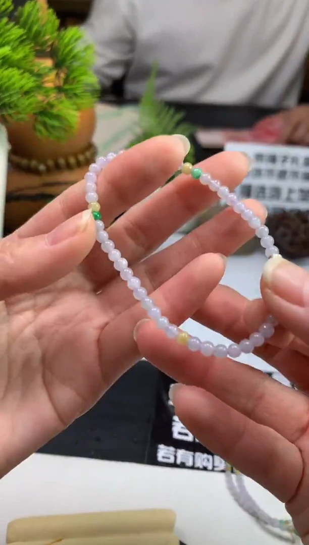 颈饰未镶嵌翡翠爸*说---110602