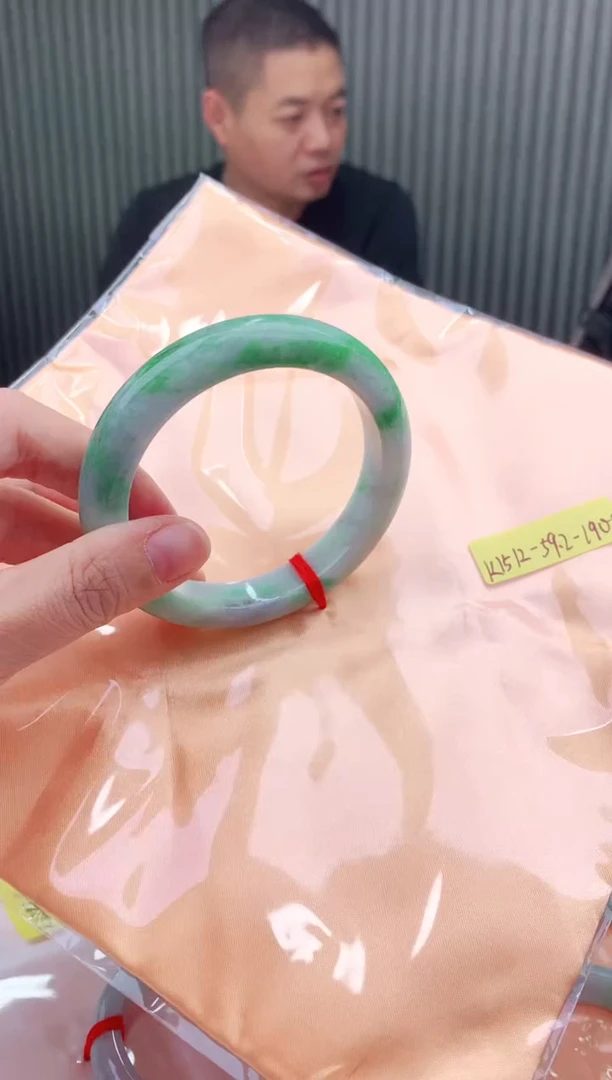 未镶嵌手镯翡翠59