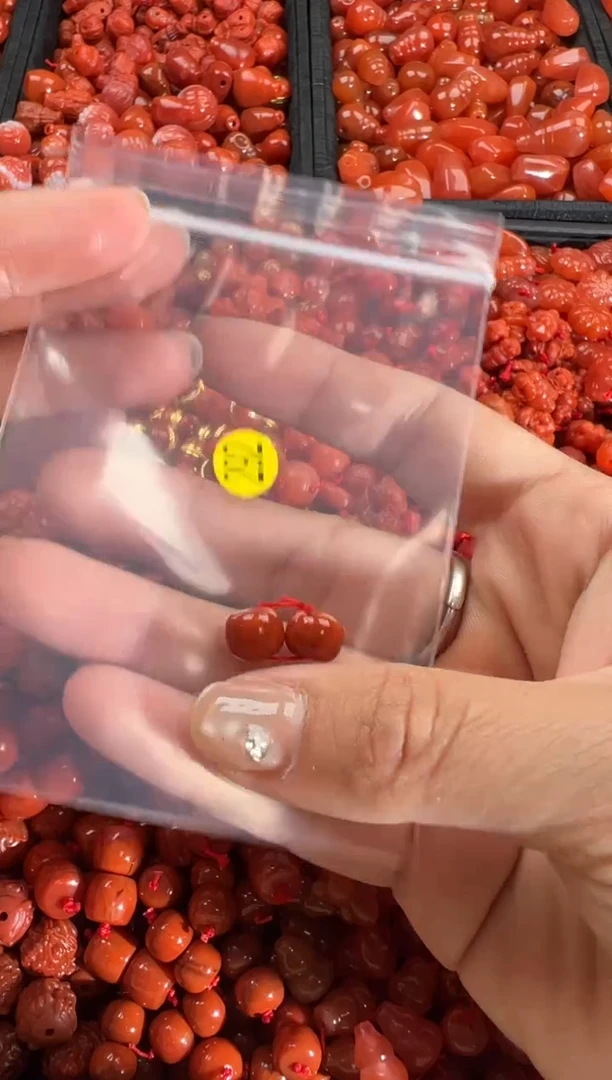 【闪购商品】南红玛瑙颈饰未镶嵌1