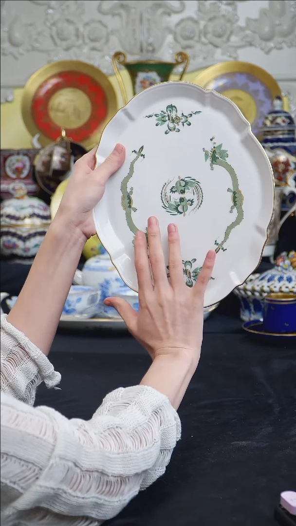 骨瓷婷婷中古器物如图所示117