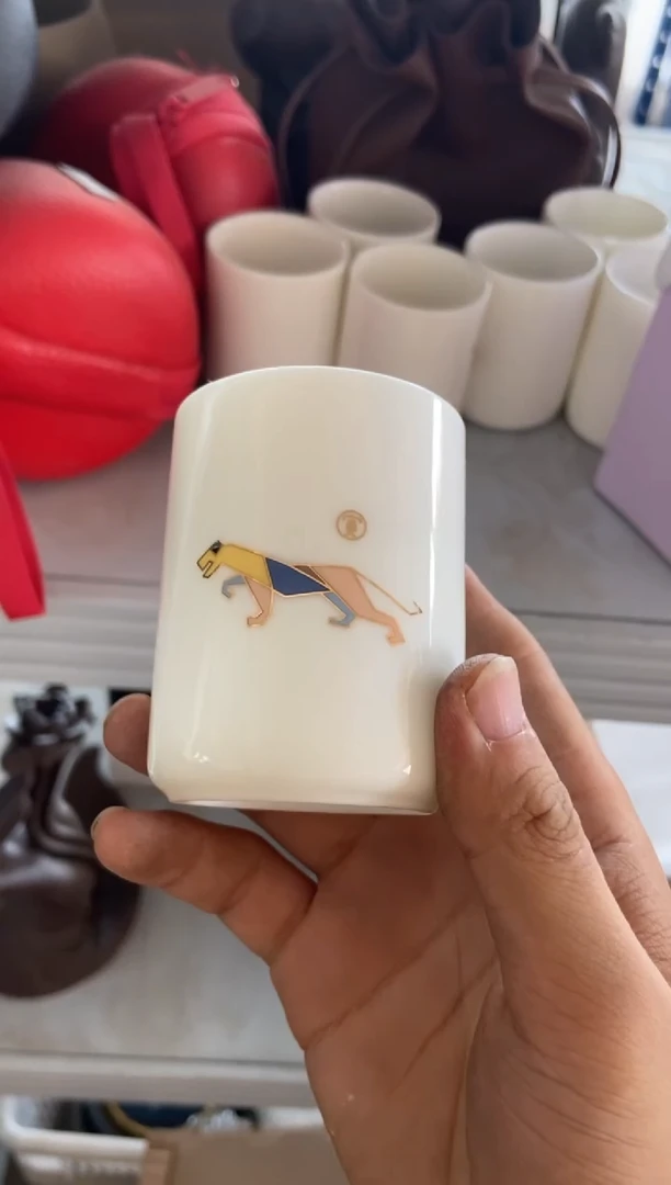 杯无运费险有瑕疵的摄影的产品有使用过的痕迹有点脏介意勿拍