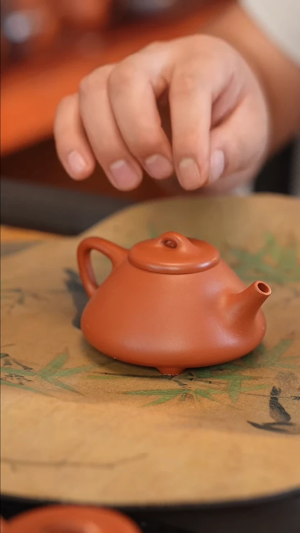 茶壶紫砂朱泥 半手工 子冶石瓢 180cc