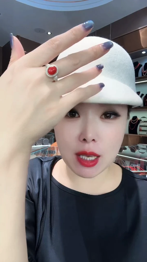 简单时尚百搭 戒指