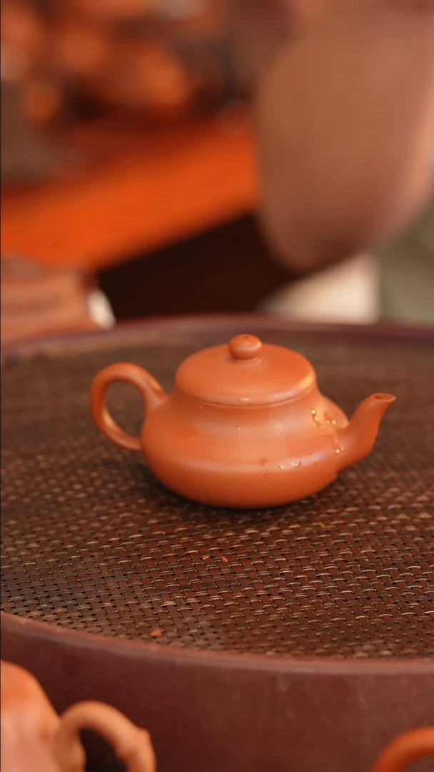 茶壶紫砂卢*伟原矿手工制作