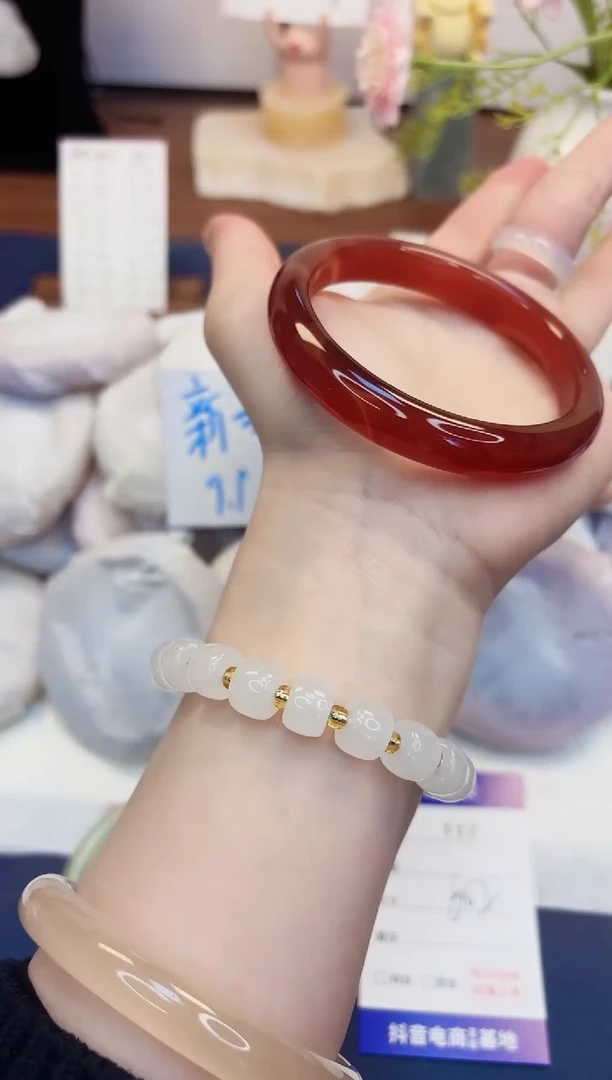 【闪购商品】石英质玉手镯未镶嵌117-玛瑙-圈口60