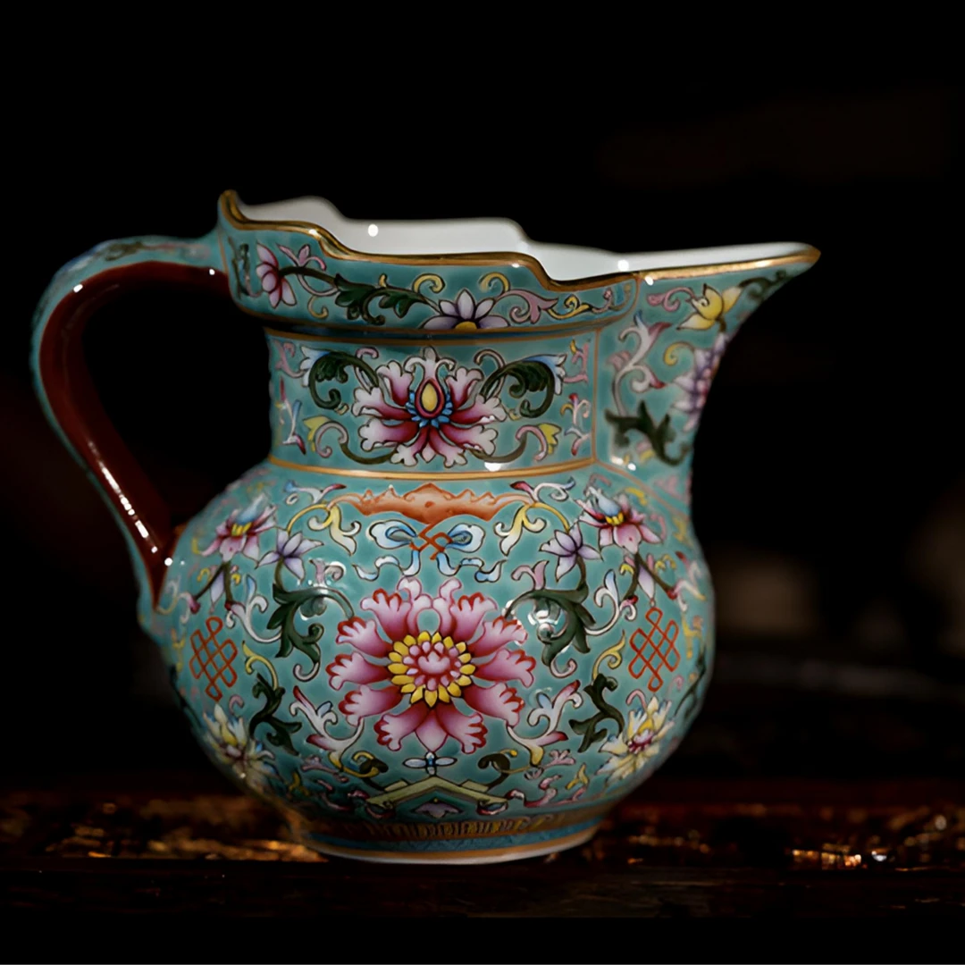 珐琅彩重工图案僧帽公道杯