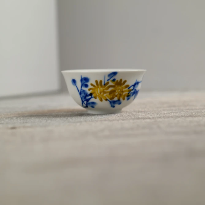 景德镇手绘青花菊花单杯