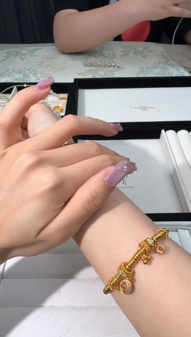 水晶手链未镶嵌O016金色盘缠手链