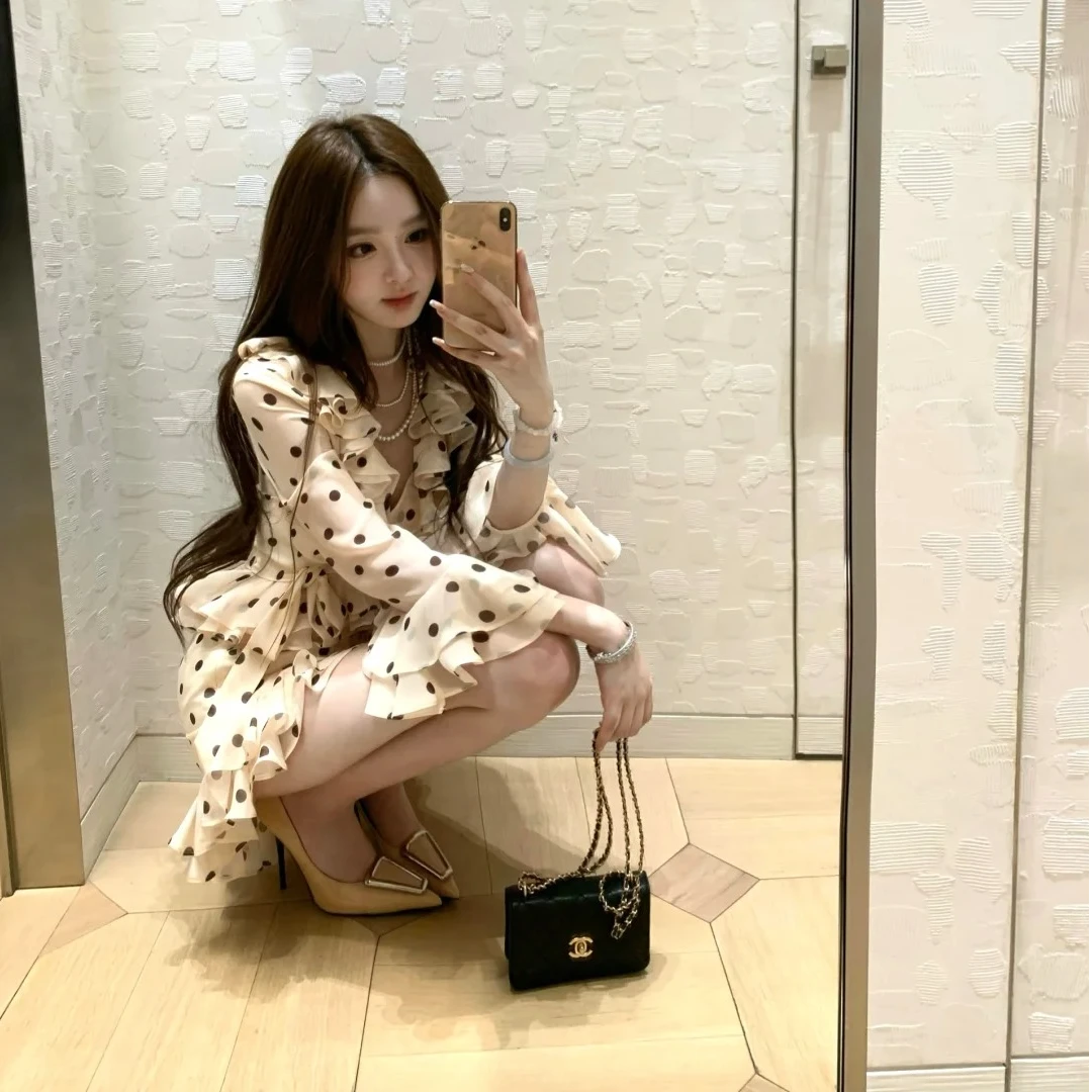 韩系甜辣穿搭2025夏季新款纯欲性感波点上衣女配显瘦高腰半身裙