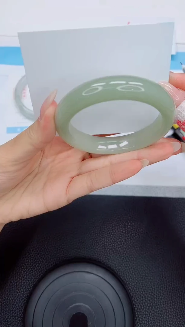 石英质玉手镯未镶嵌350-56.4