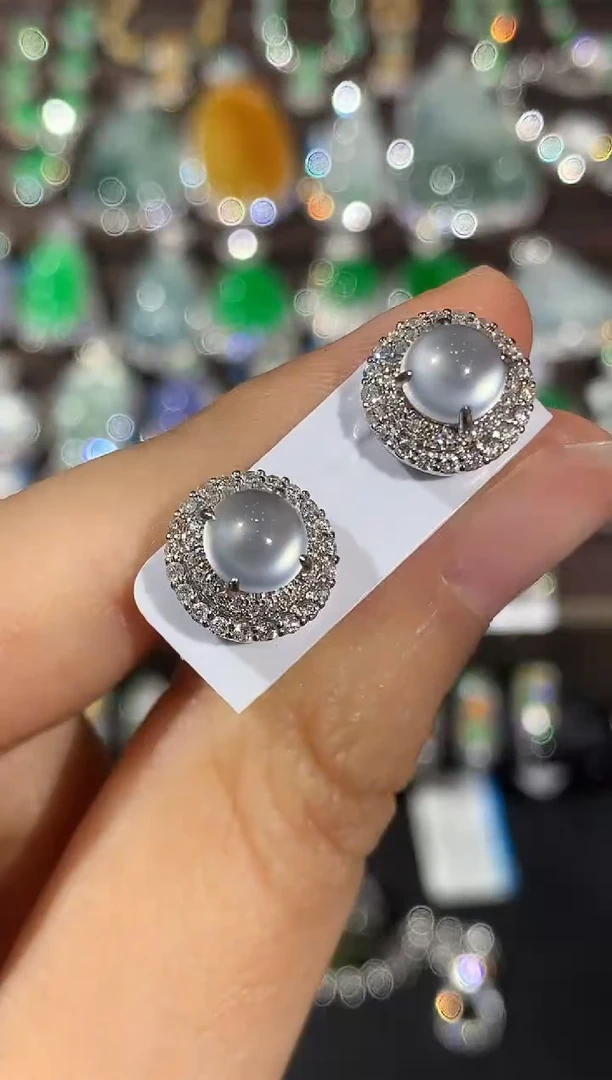 18K金镶嵌翡翠耳饰B165