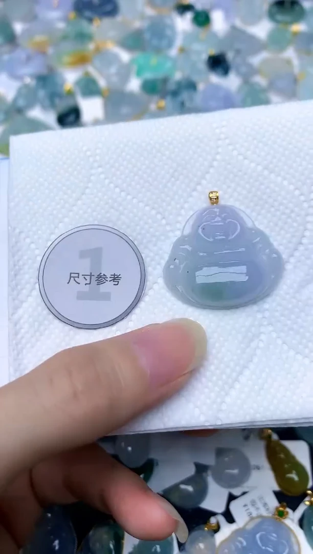 颈饰18K金镶嵌翡翠天然A货翡翠