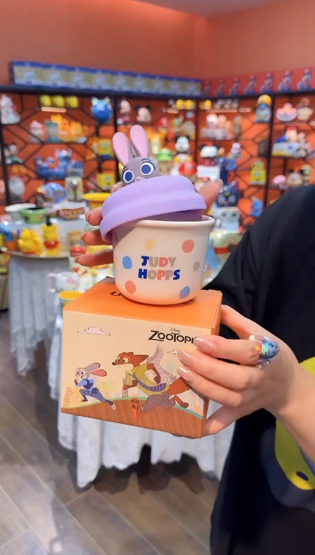 瓷片@@疯狂动物城兔子警官陶瓷手握杯