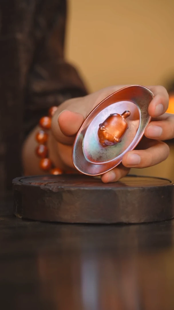 44柴房陶瓷柴烧元宝摆件