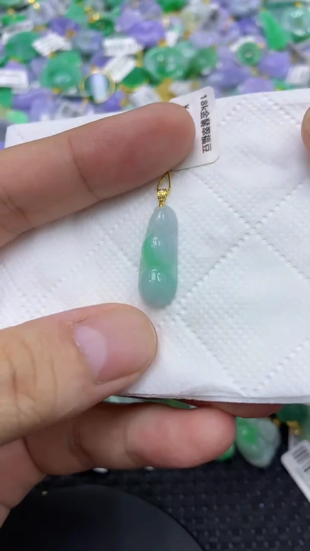 颈饰未镶嵌翡翠天然缅甸翡翠A货