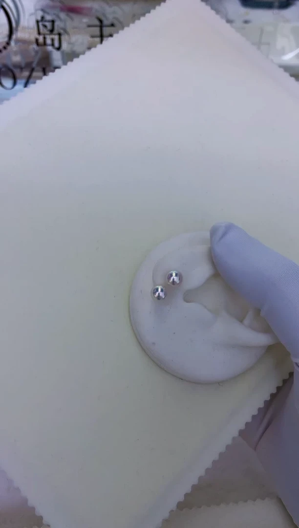 18K金镶嵌饰品海水珍珠5-6素钉定制