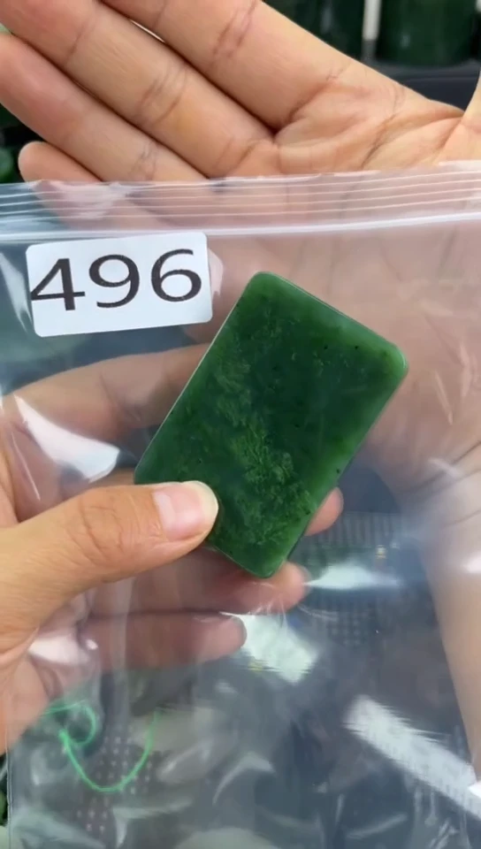 和田玉未镶嵌珠宝半成品牌子