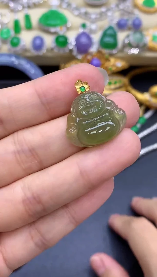 颈饰18K金镶嵌翡翠255-中国好珍宝