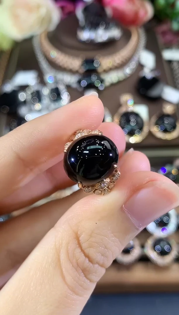 18K金镶嵌戒指翡翠B91