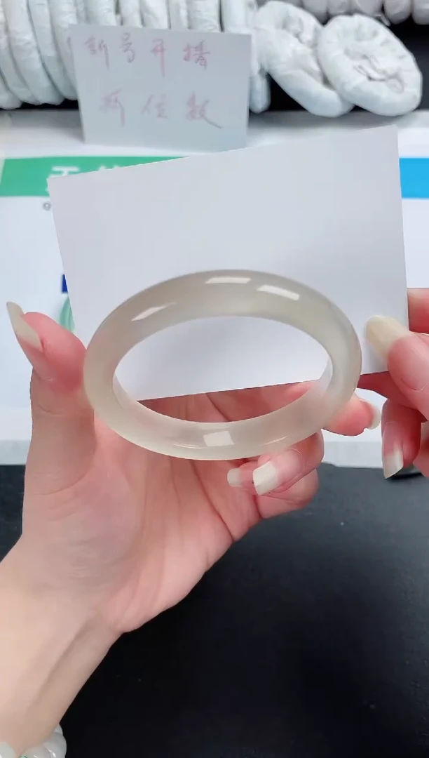 【闪购商品】石英质玉手镯未镶嵌118-56.3