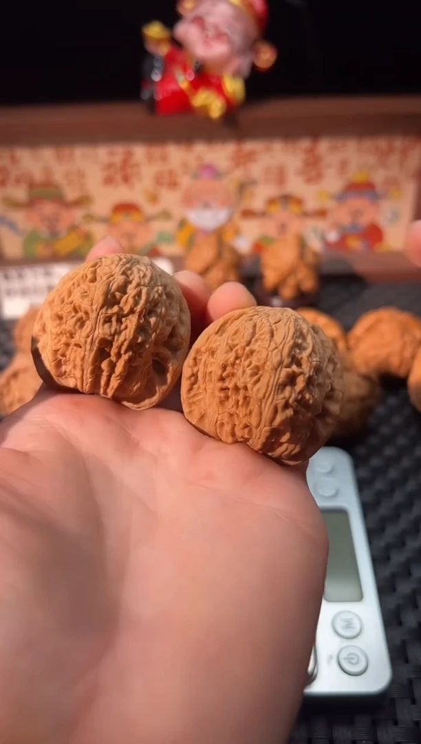 把件文玩核桃绣球41