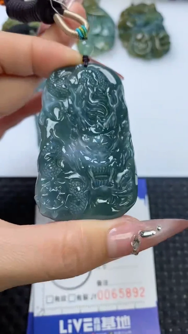 【闪购商品】翡翠颈饰未镶嵌111111111111111111