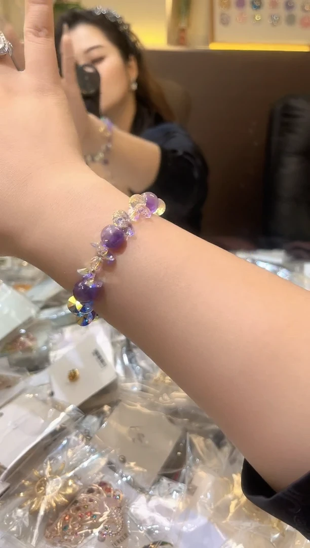 锆石铁合金精品饰界