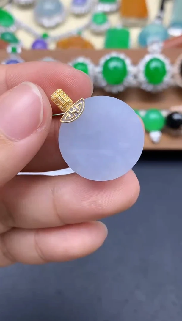 颈饰18K金镶嵌翡翠102-中国好珍宝