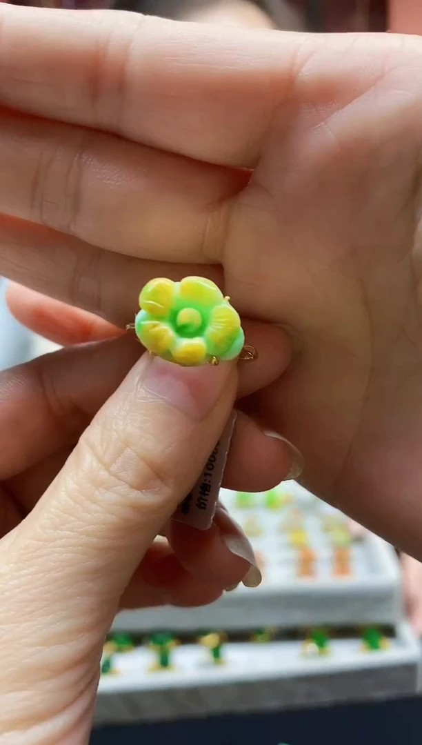 颈饰未镶嵌翡翠翡翠戒指