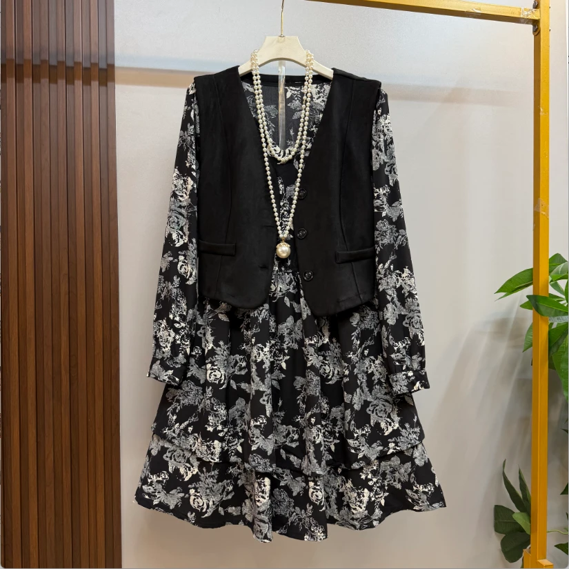 早秋新款大码女装时尚气质碎花连衣裙十纯色显瘦马甲两件套套装