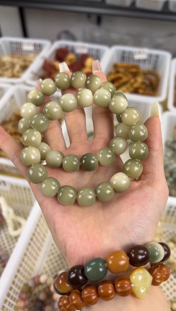 吊坠菩提根/象牙果卡13绿飘花桶珠手串344