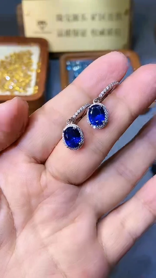 【闪购商品】蓝宝石耳饰银S925镶嵌1564