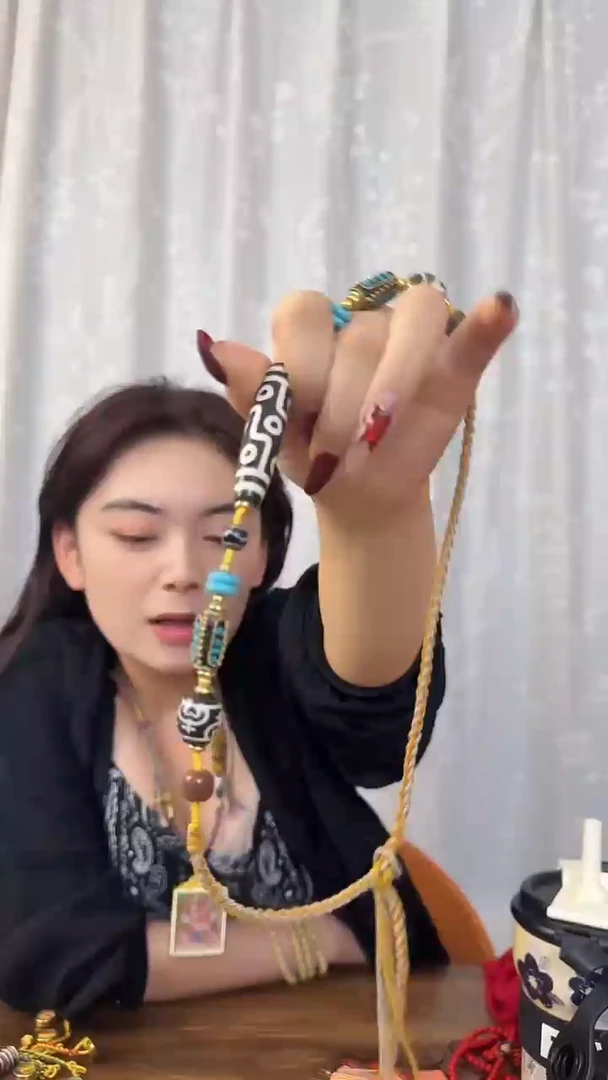 吊坠9眼项链-热贡纯手绘唐卡